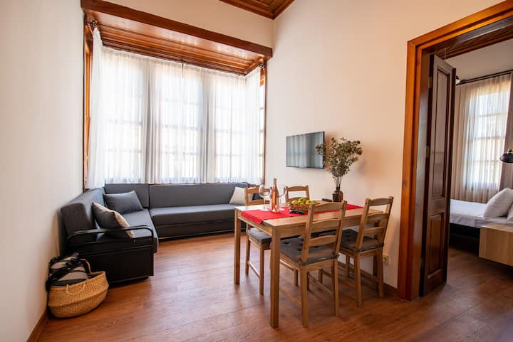 Cozy Apartment In Kaleiçi With A Private Terrace - Antalya