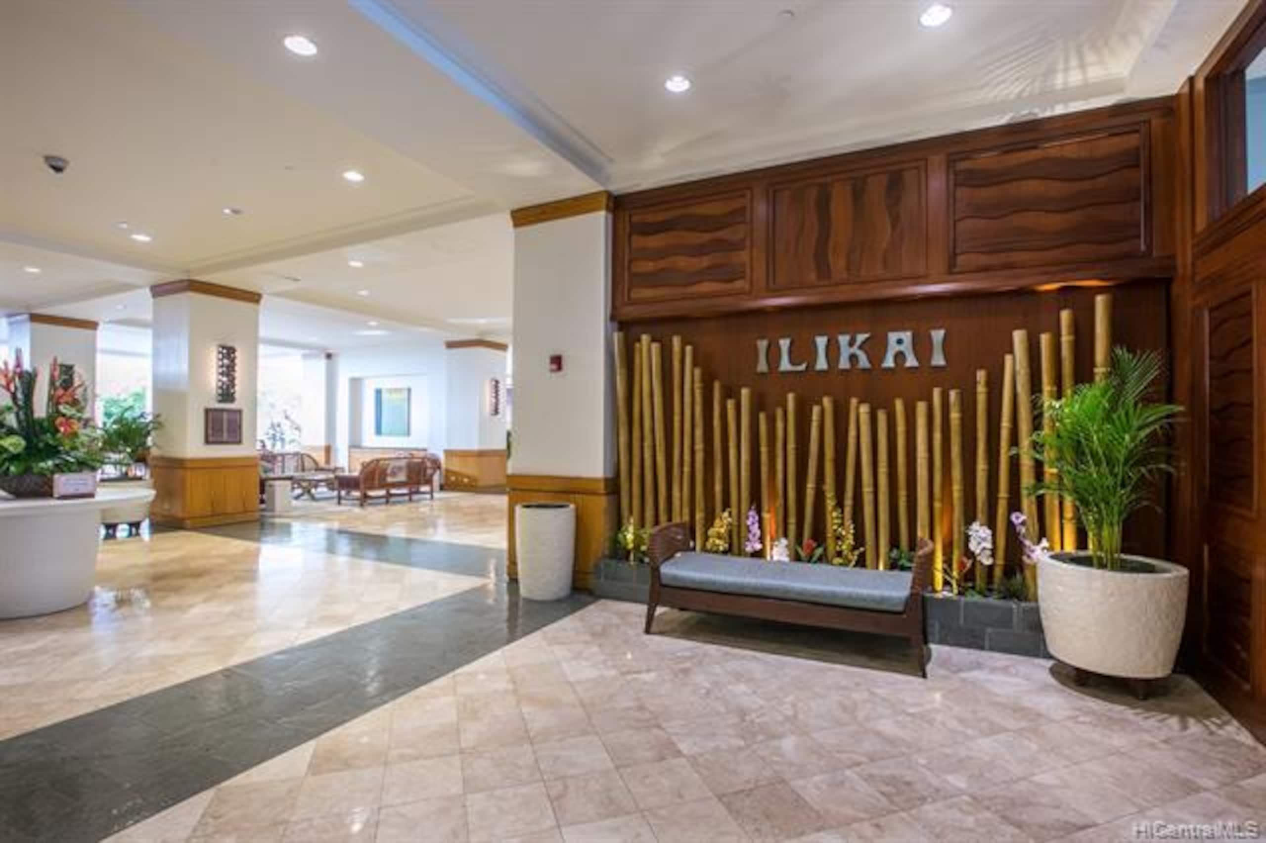 Condo in Honolulu · ★4.9 · 1 bedroom · 2 beds · 1 private bath - Image 21