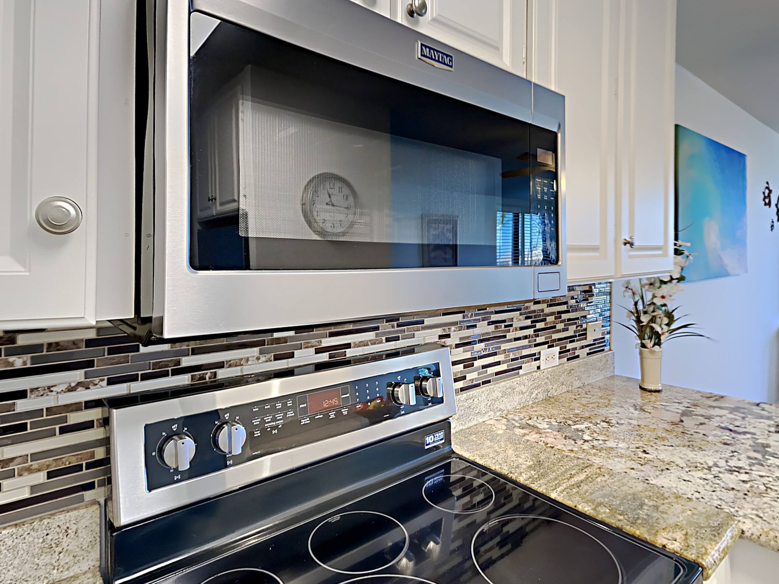 Condo in Kihei · ★4.82 · 2 bedrooms · 3 beds · 2 private baths - Image 12