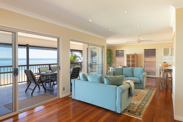 Spacious Beachfront Holiday Home – the Beachaus gallery image 5