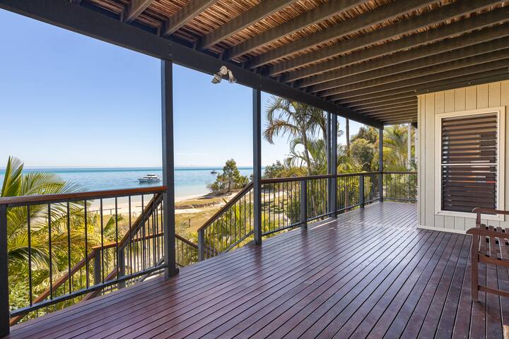 Spacious Beachfront Holiday Home – the Beachaus gallery image 2