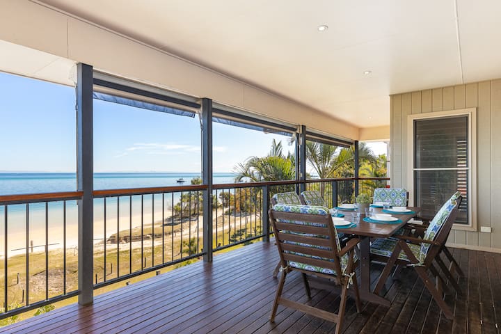 Spacious Beachfront Holiday Home – the Beachaus gallery image 3