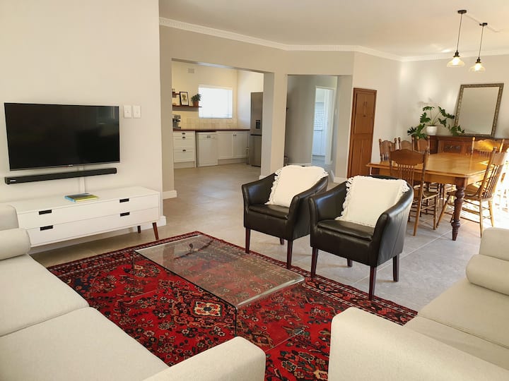 The Oyster - Large Family Apartment - Somerset West