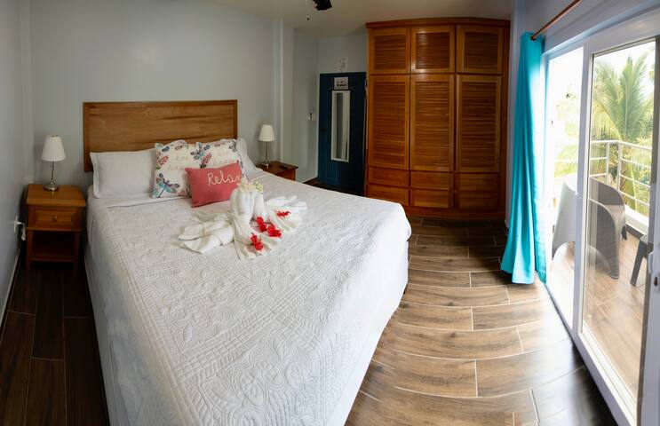 Upscale Comfort & Work-Friendly gallery image 5