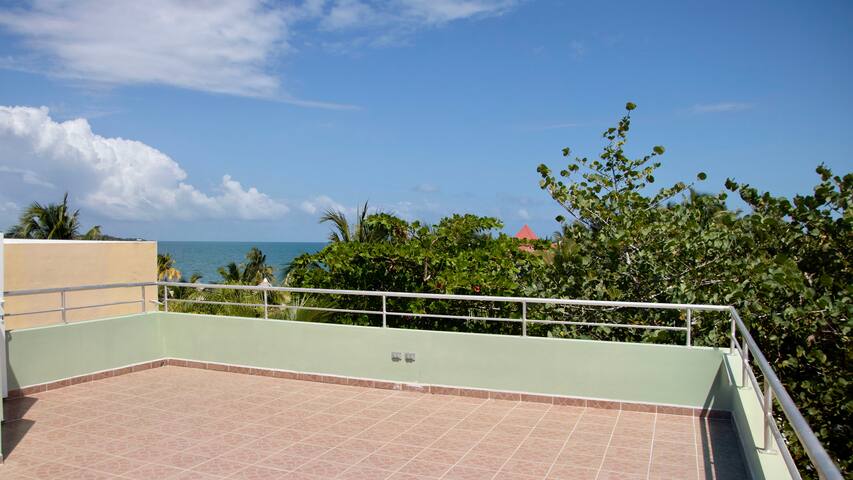 Upscale Comfort & Work-Friendly gallery image 2