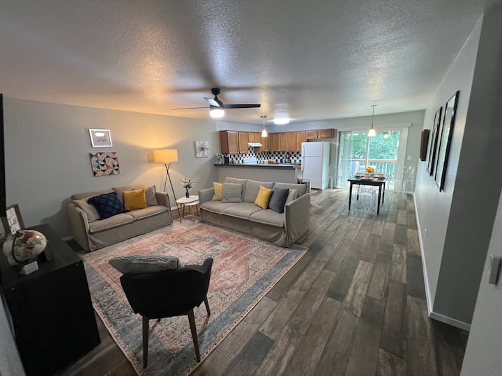 Trail’Send Duplex near DT Bentonville 6+ Houses for Rent in