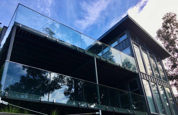 The Glasshouse – Perfect place to relax & unwind.