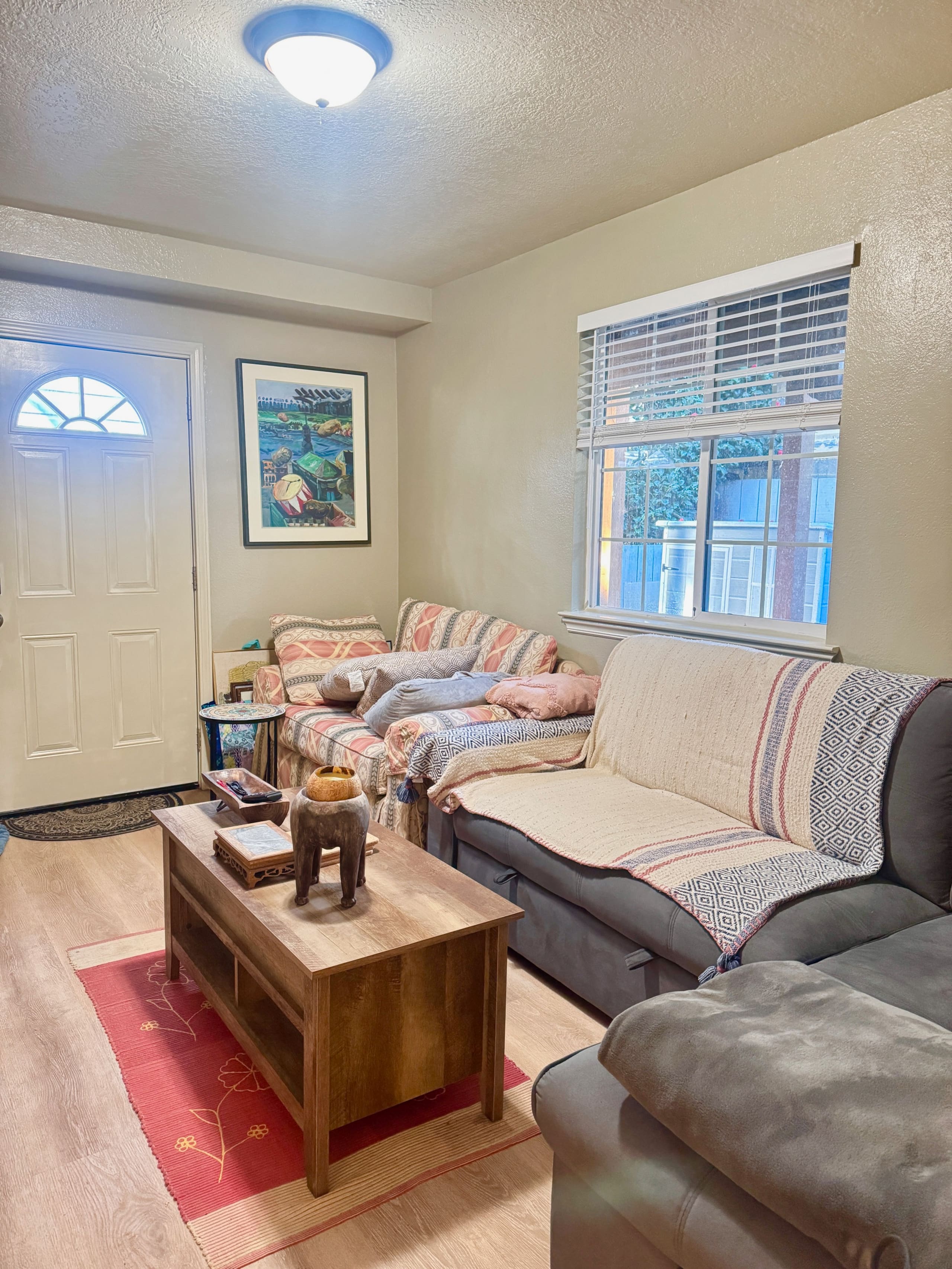 entire unit with two rooms two beds - Image 18