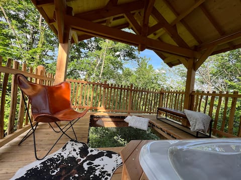 Prestige Cabin – Private Spa, Jacuzzi & Sauna 2