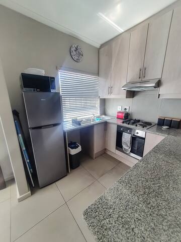 Lovely 2-bedroom groundfloor apartment with patio gallery image 4