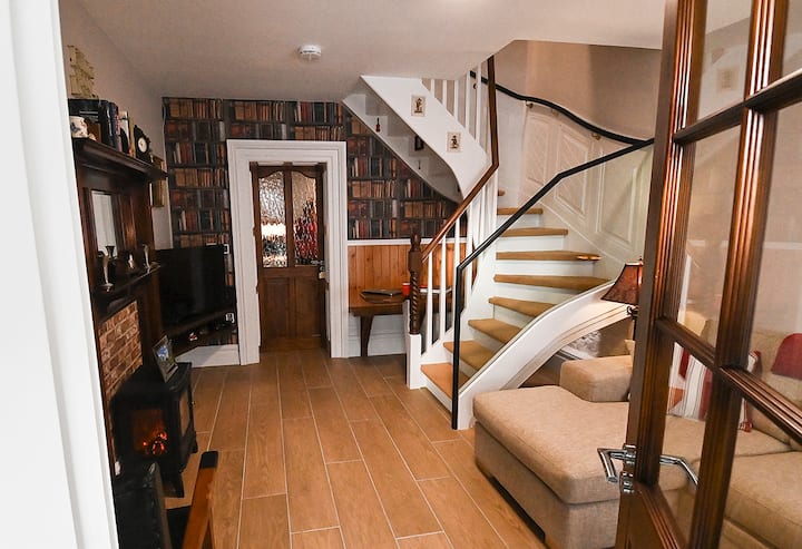 4 Bedroom Town House In Centre Of Tullamore - Tullamore