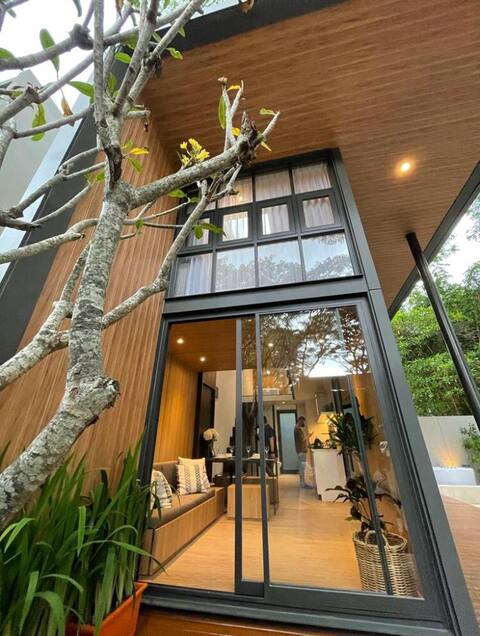 Serenity in 2 Bedroom Villa with Pool & Jacuzzi