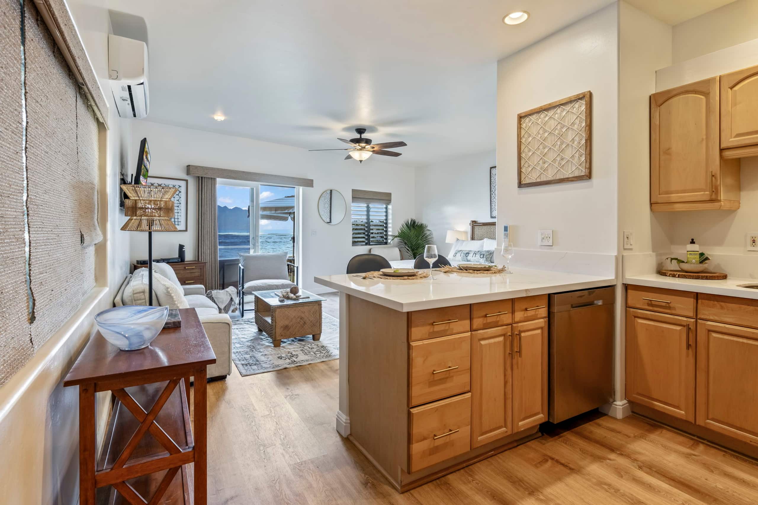 Condo in Lahaina · ★4.95 · 1 bedroom · 1 bed · 1 bath - Image 5