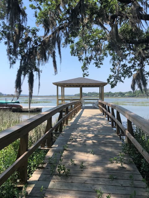 Popular Airbnb listing: Marshfront gem with private dock; Adults only in Whitemarsh Island