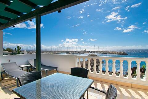 Libra, Amarilla, Lovely 2 bed - sea front views!
