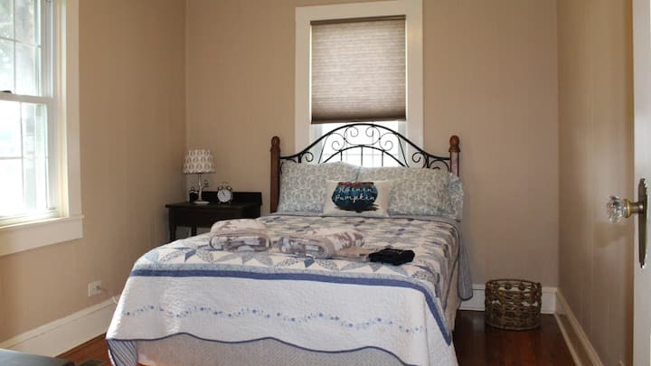 Full Bedroom Downstairs