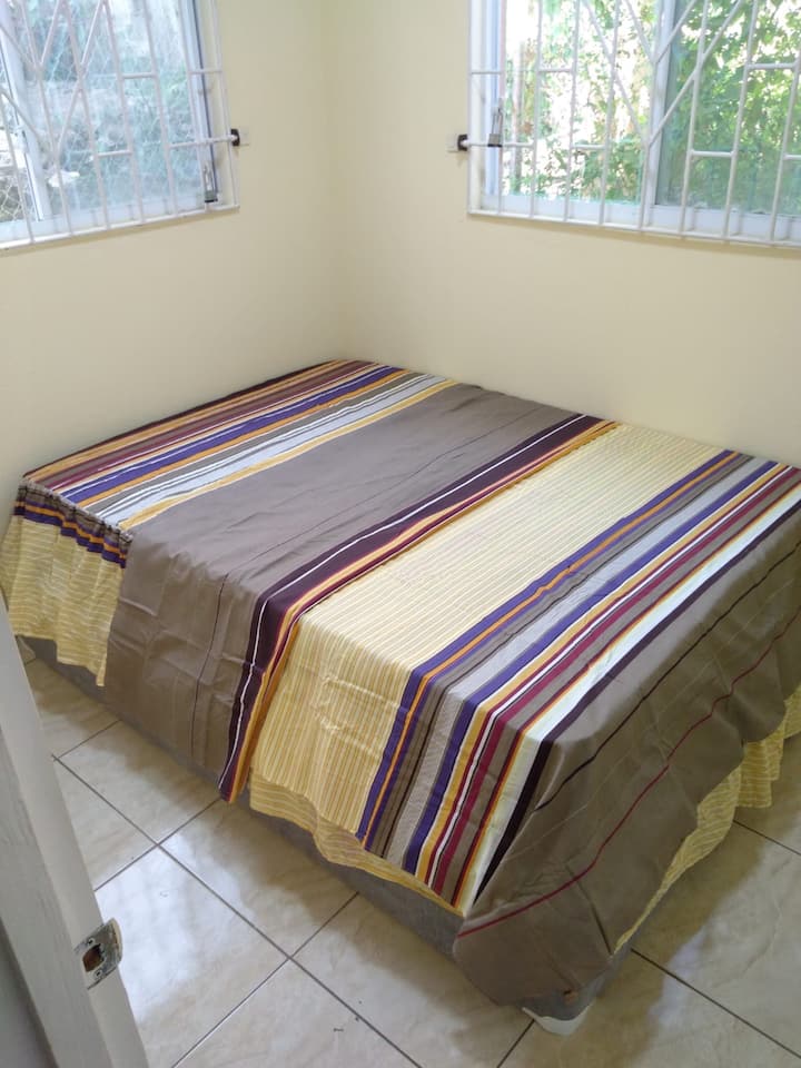 Спалня №3 има и климатик