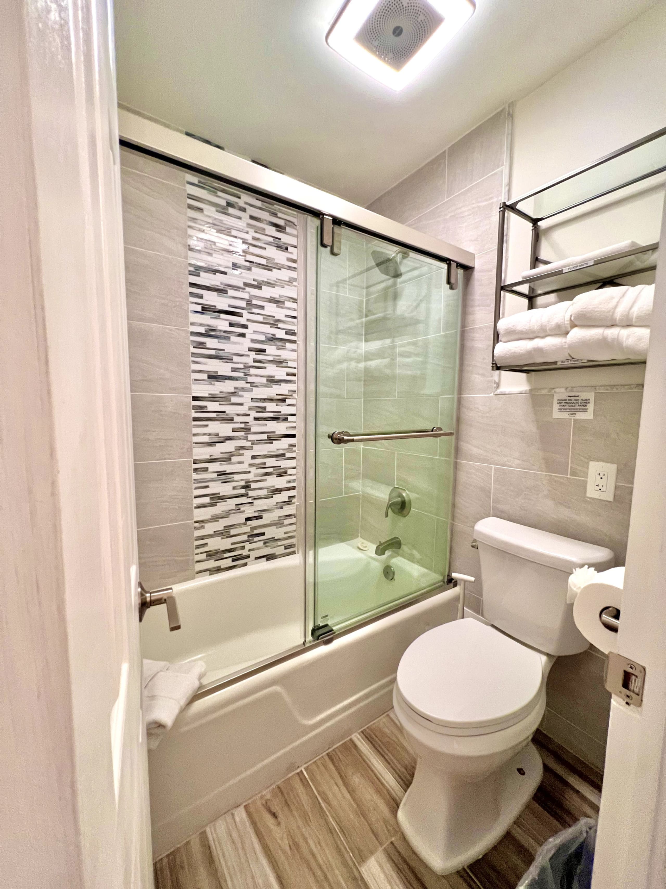 Condo in Lahaina · ★4.94 · 2 bedrooms · 4 beds · 1 bath - Image 15