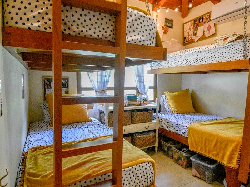 ตอนนี้ห้องนอนผู้เข้าพักมีเตียงสองชั้น 4 หลัง!