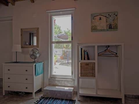 Successful Airbnb property: Summer Garden Studio - Greek village location in δήμος πύλου νέστορος