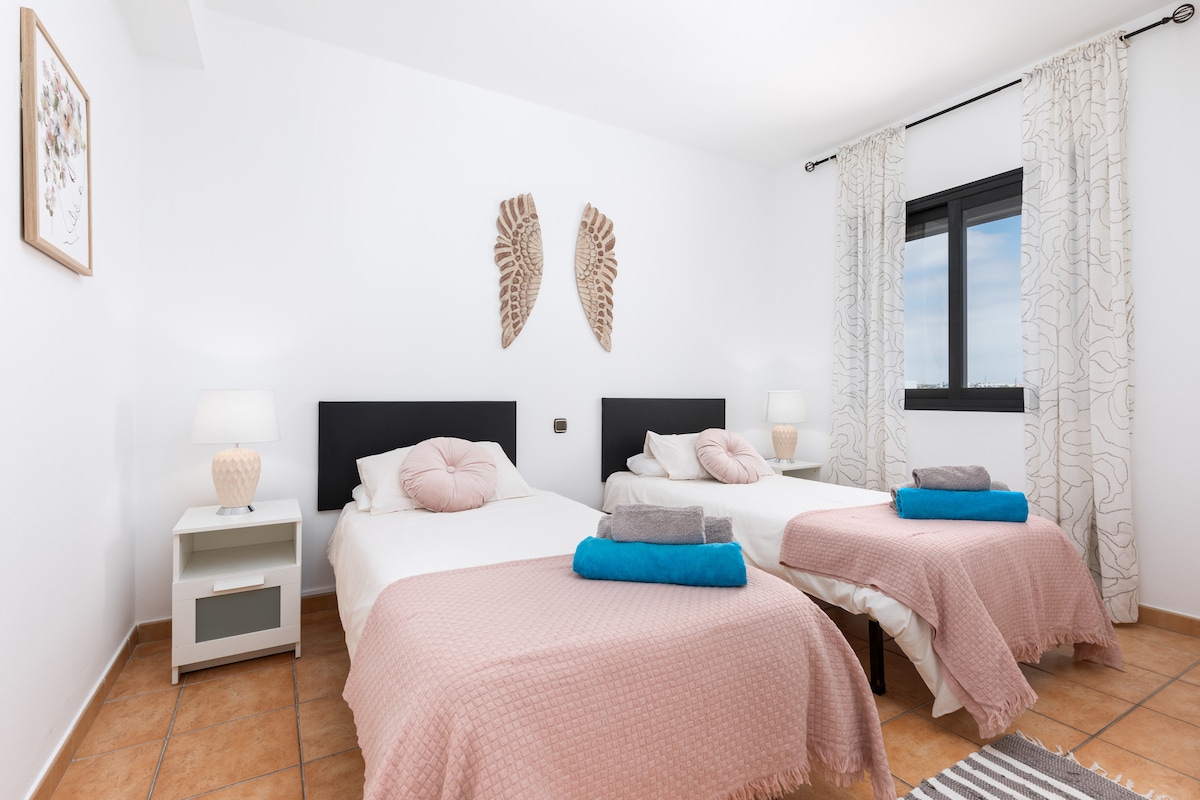 Ორსაძინებლიანი ნომერი პირველ სართულზე