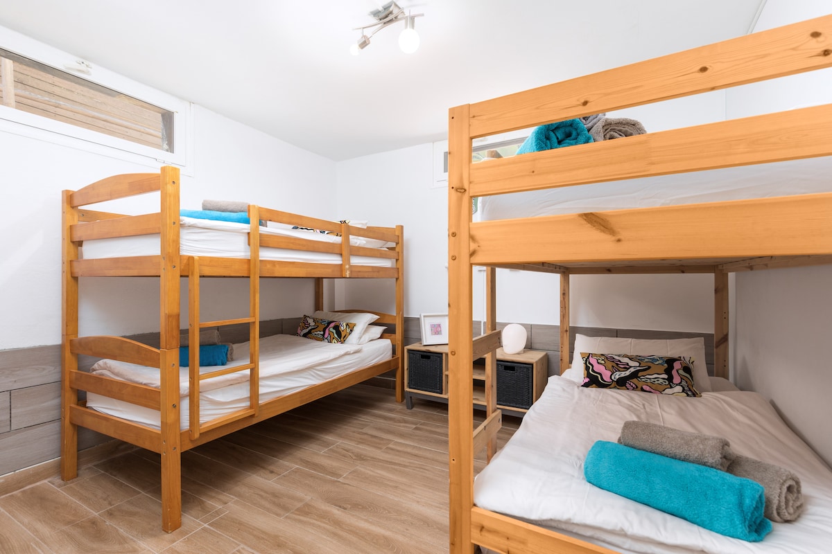 Quad ოთახი დაბლა