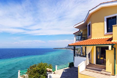 Dolphin 's pass house