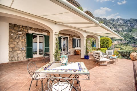 Villa Tre archi 4 bedrooms/bathrooms, great view