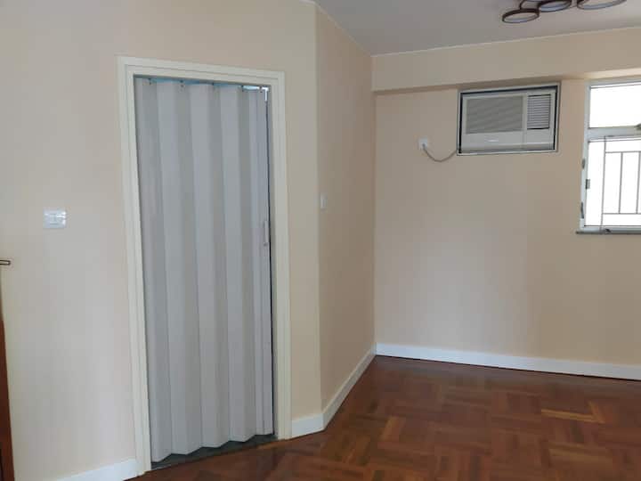 Luxury Family Friendly Three Bedroom In Kowloon - Hong Kong