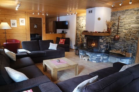 Popular Airbnb listing: Ideal cottage for a get together with family or friends. in Troistorrents
