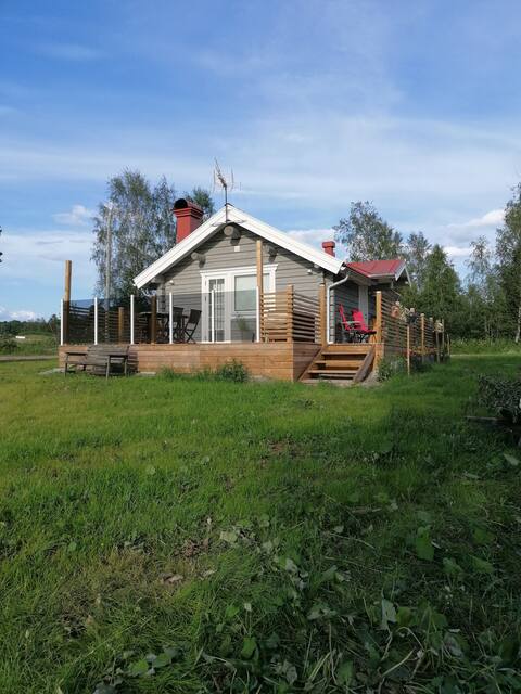Nice newly built cottage, 30 sqm, village setting, lake view