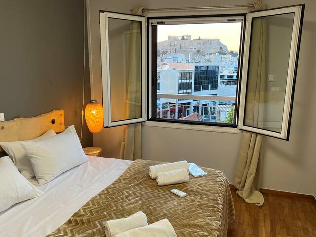 Acropolis Eclipse gallery image 2