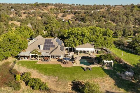 Auburn Family 10+ Pool & Spa Sunsets Pets Wineries