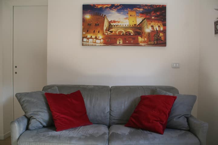 Charming Apartment In The Heart Of Bologna - Bologna
