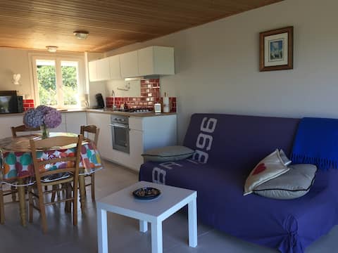 Popular Airbnb listing: Stunning view of the Iroise Sea, 100 m from the beach in Plouarzel