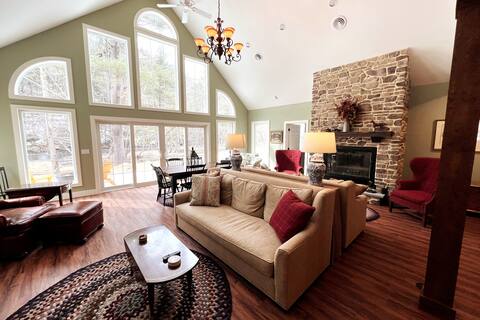 Pineview Cottage on LittlePineCreek: Direct Access