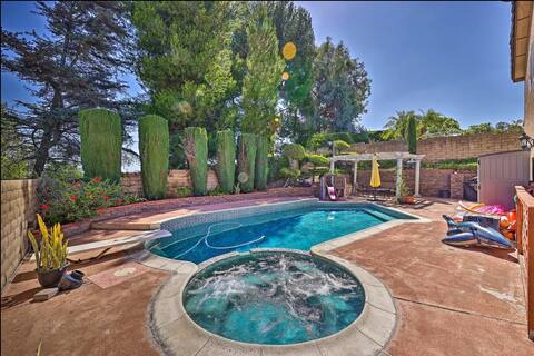 Close to Disney land/ Nice pool Backyard Oasis!