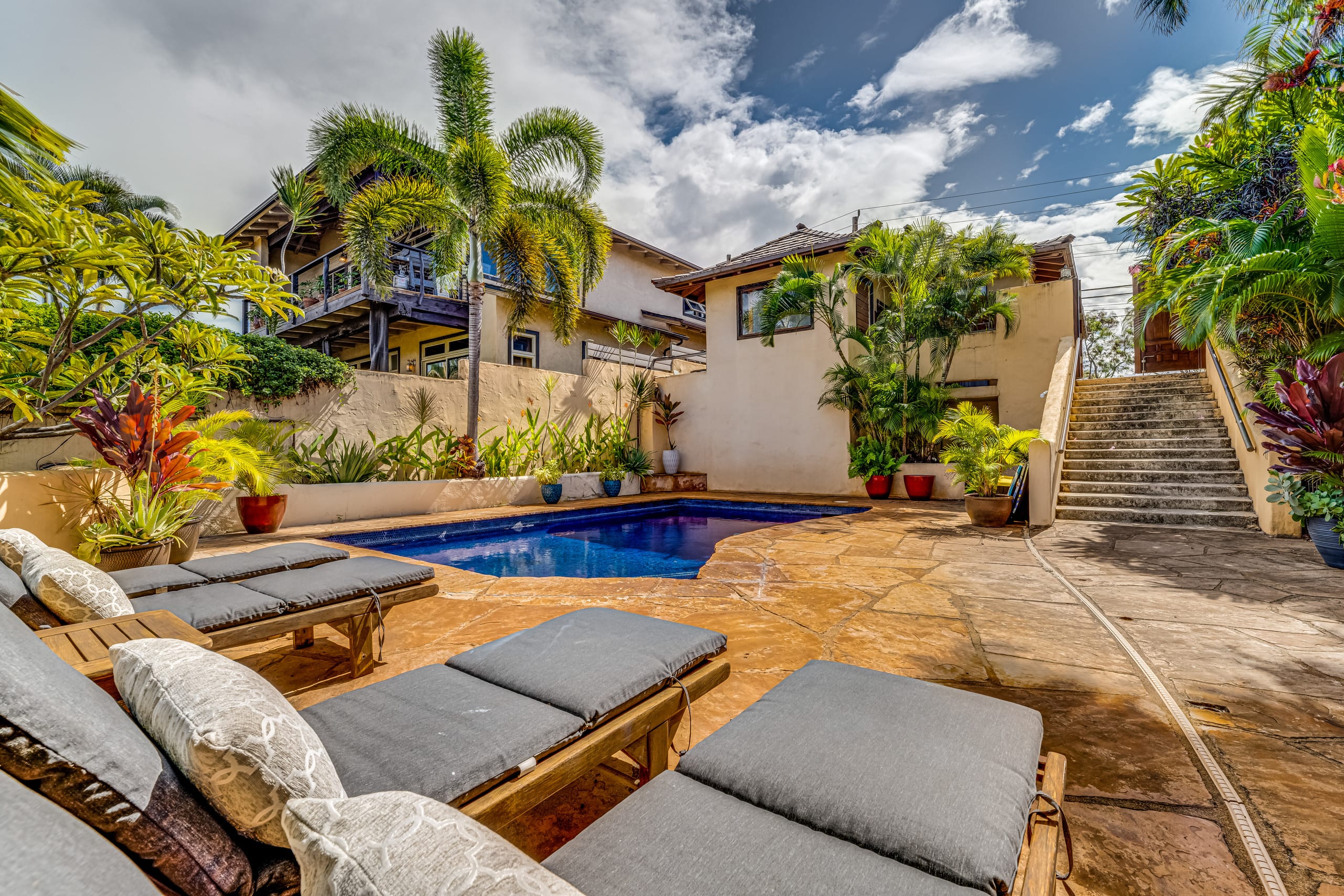 Lani Paradise Oceanfront Cottage - Photo 21