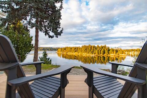 Fox Island Waterfront Home w/ Dock
