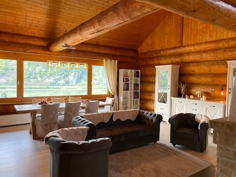 Erfolgreiche Airbnb-Immobilie: Fantastic log cabin on the Rhine in Rhein Lahn Kreis