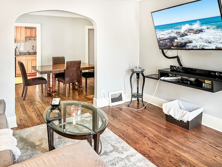 Grosse Pointe Vacation Rentals & Homes Michigan, United States Airbnb