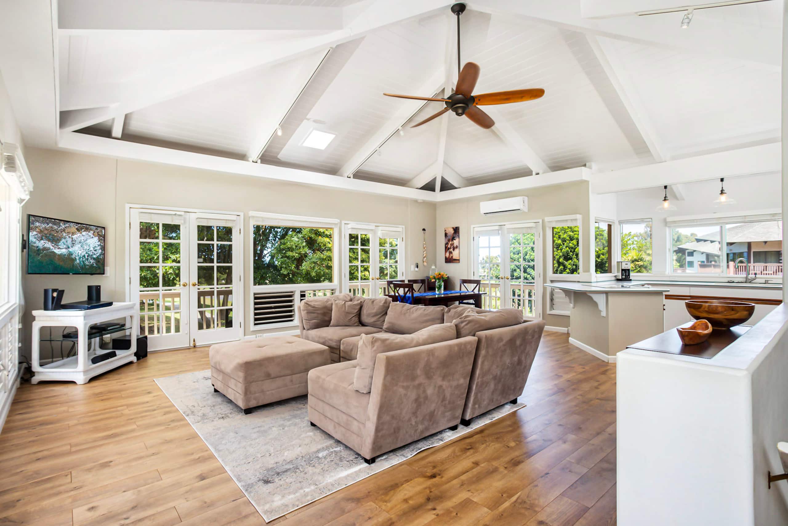 Home in Princeville · ★4.8 · 2 bedrooms · 3 beds · 2.5 private baths - Image 3