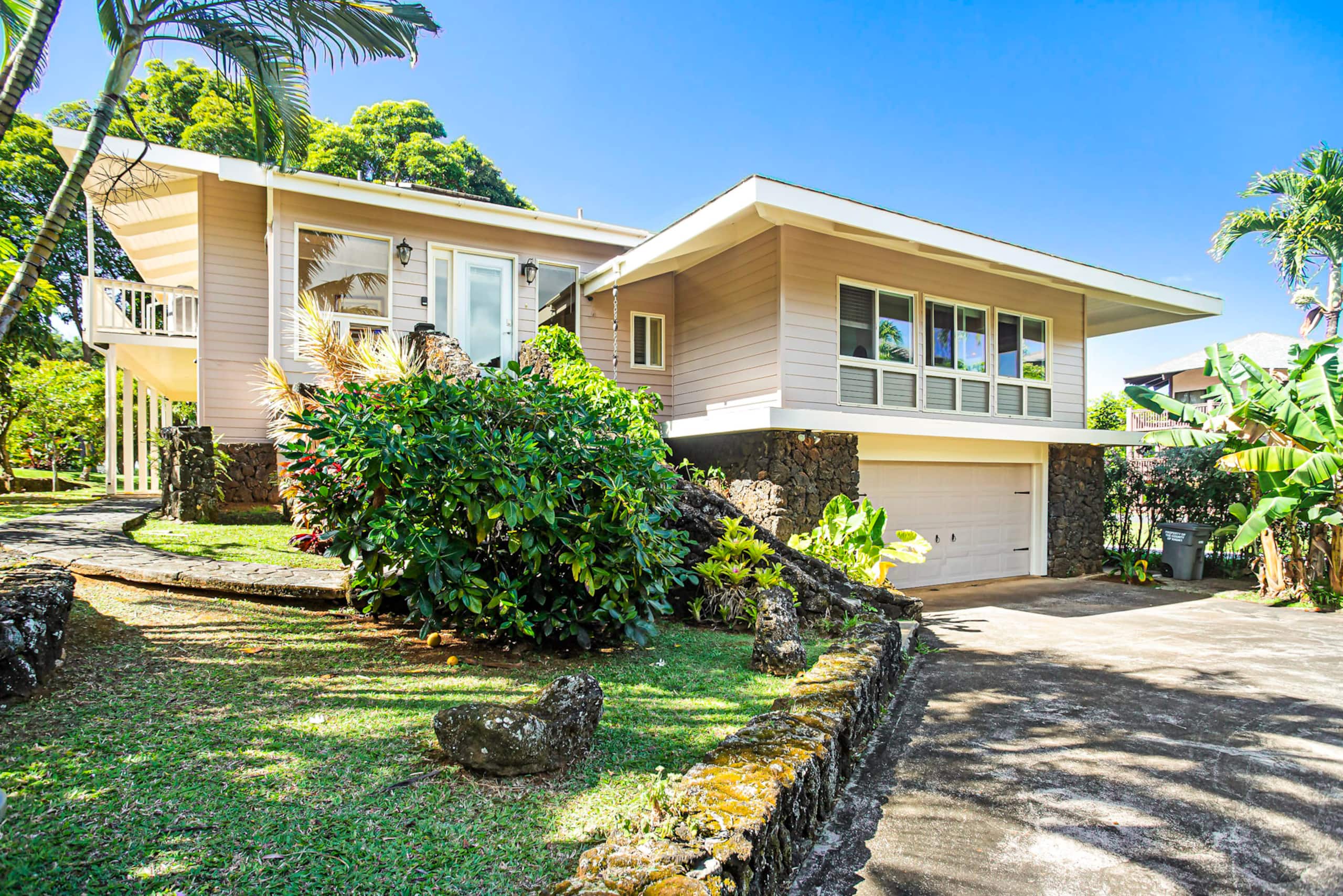 Home in Princeville · ★4.8 · 2 bedrooms · 3 beds · 2.5 private baths - Image 40