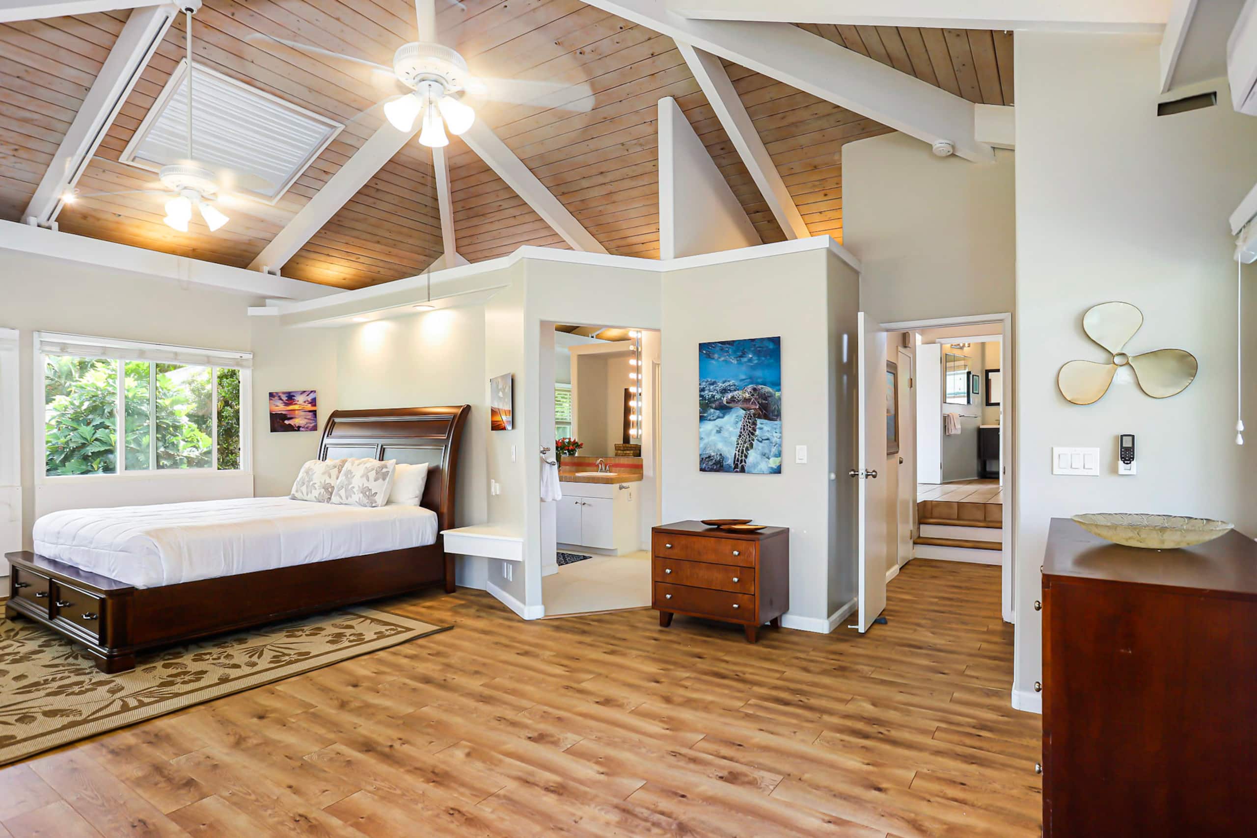 Home in Princeville · ★4.8 · 2 bedrooms · 3 beds · 2.5 private baths - Image 2