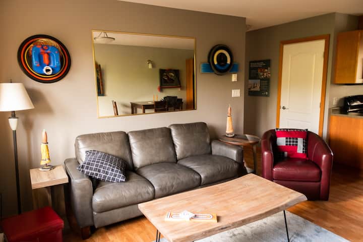 Private 1 bedroom suite close to beach - Apartments for Rent in Tofino,  British Columbia, Canada - Airbnb
