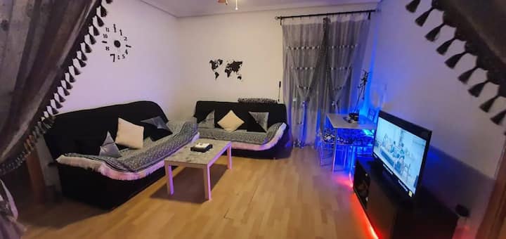 Private Room In Shared Flat - Valencia