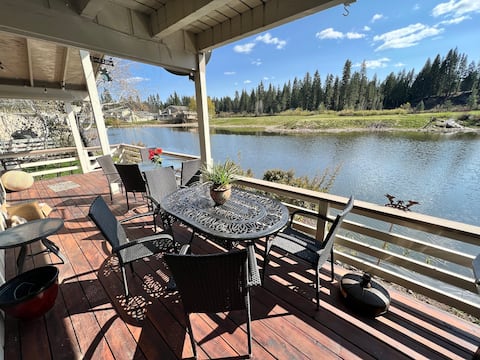 3 bed/3 bath on pond, private with amazing views