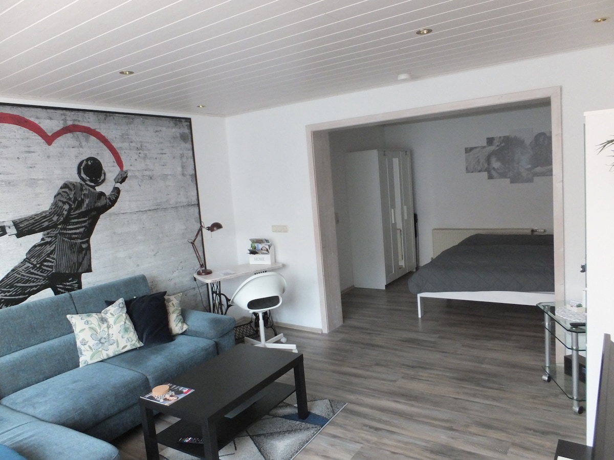Airbnb performant: Small apartment with free parking à Celle