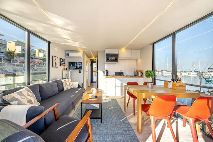 The Homeboat Company III- PDN