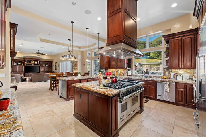 Welcome To Your Wineries Retreat -Tuscany Escape gallery image 5